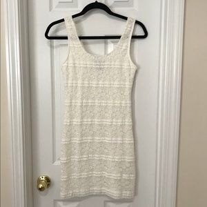 Lace bodycon dress